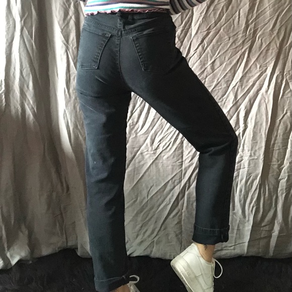 Vintage High Waist Mom Jeans - Picture 3 of 3